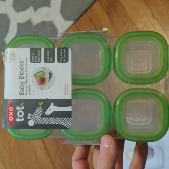 VTech digital audio baby monitor DM221  and OXO baby block food containers - Picture 5 of 6